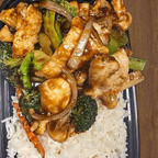 Best C10. White Meat Chicken with Garlic Sauce Combination Platter in Philadelphia, PA