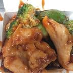 Best Chicken w. Garlic Sauce in Goldsboro, NC