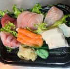 Best Sashimi Deluxe Entree in Ridgewood, NY