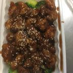 Best Sesame Chicken (Combo Plate) in Reading, PA
