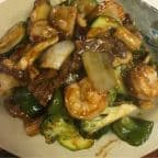 Best Triple Delight in Garlic Sauce in Staunton, VA