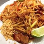 Best Large Pad Thai in Carol Stream, IL