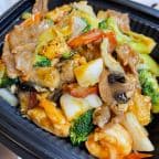 Best Sizziling Happy Family in College Park, GA