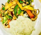 Best L2. Gai Pad Prik Haeng Chicken with Cashew Lunch Special in New York, NY
