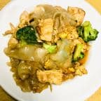 Best L10. Pad See Yu Thai Style Broad Noodle Lunch Special in New York, NY