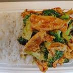 Best 9. Chicken with Broccoli (Combo Platter) in Flushing, NY